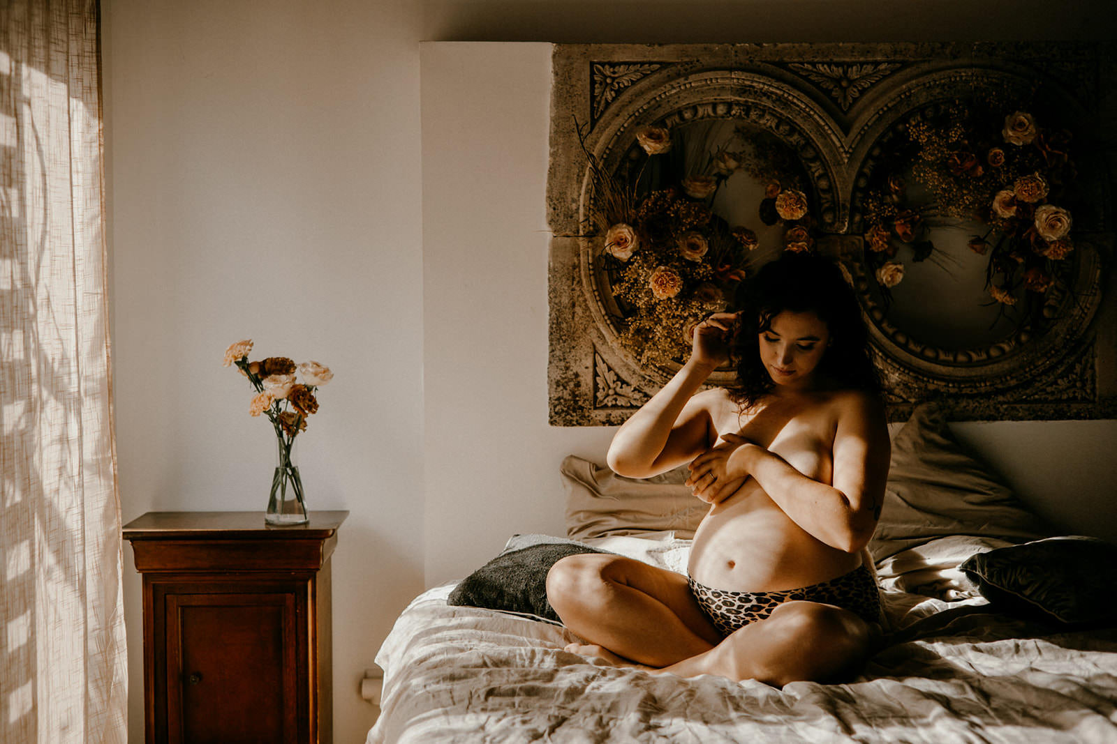 seance photo grossesse lifestyle - photo grossesse a la maison - julie verdier photographe